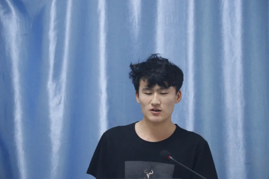 小海牛自我介绍